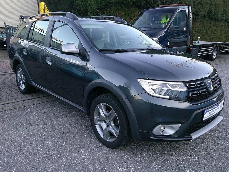 Używany Dacia Logan MCV Stepway 90 KM (66 kW) 2019 Szary Kombi