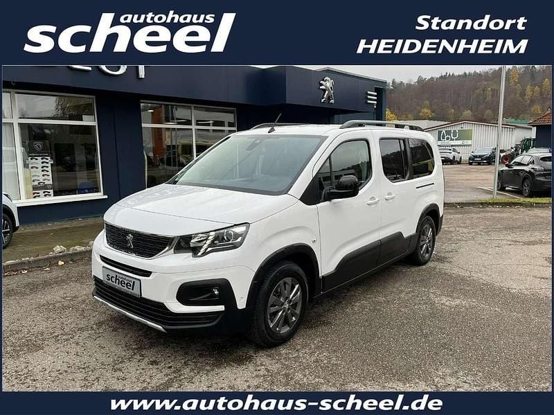 Kaolin weiss Gebraucht 2022 Peugeot e-Rifter Allure Van / Kleinbus | 17.490 € (Fairer Preis) - Bild 1/4