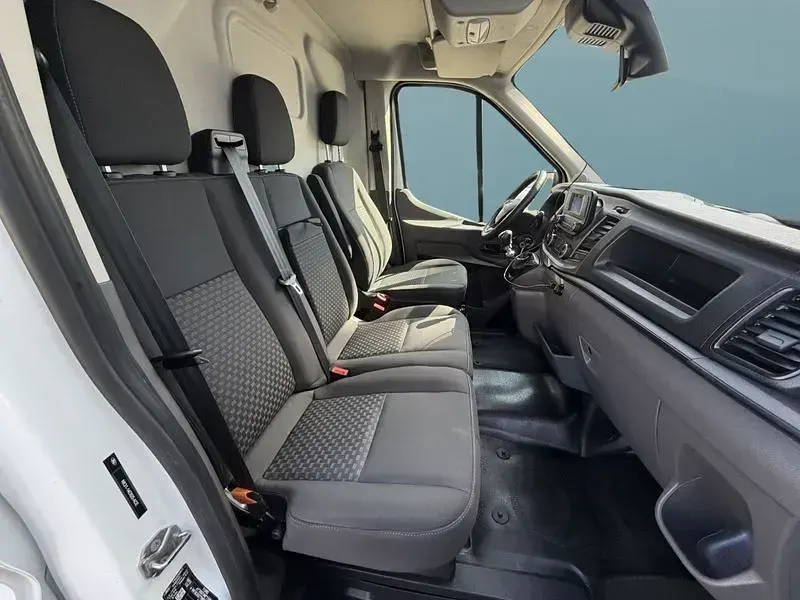 Gebraucht Ford Transit 131 PS (96 kW) 2023 Limousine