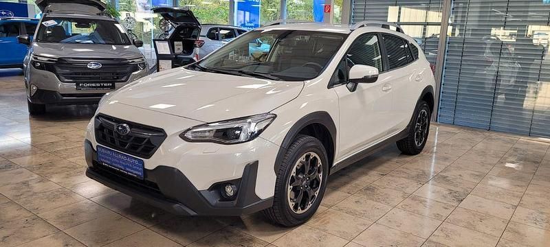 Crystal white pearl Gebraucht 2023 Subaru XV Exclusive+ SUV | 23.590 € (Fairer Preis) - Bild 1/4