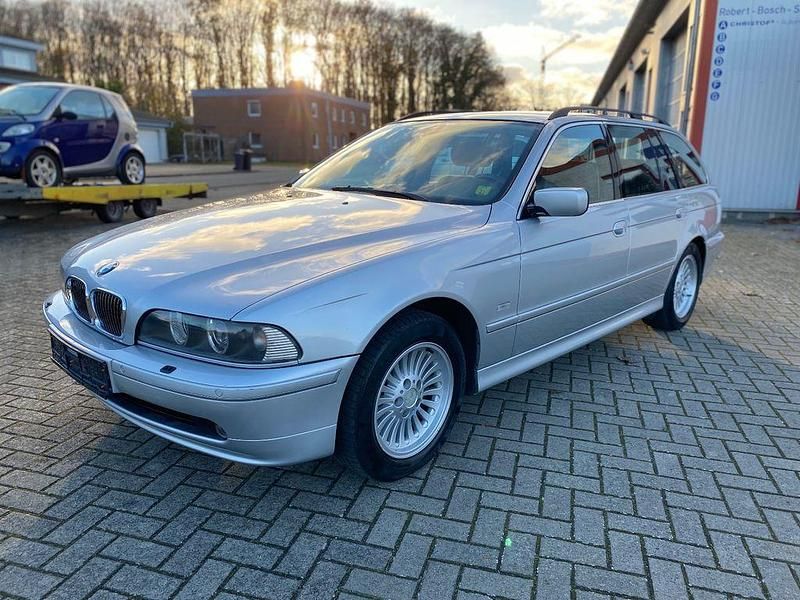 Gebraucht BMW 540 286 PS (210 kW) 2004 Silber Kombi