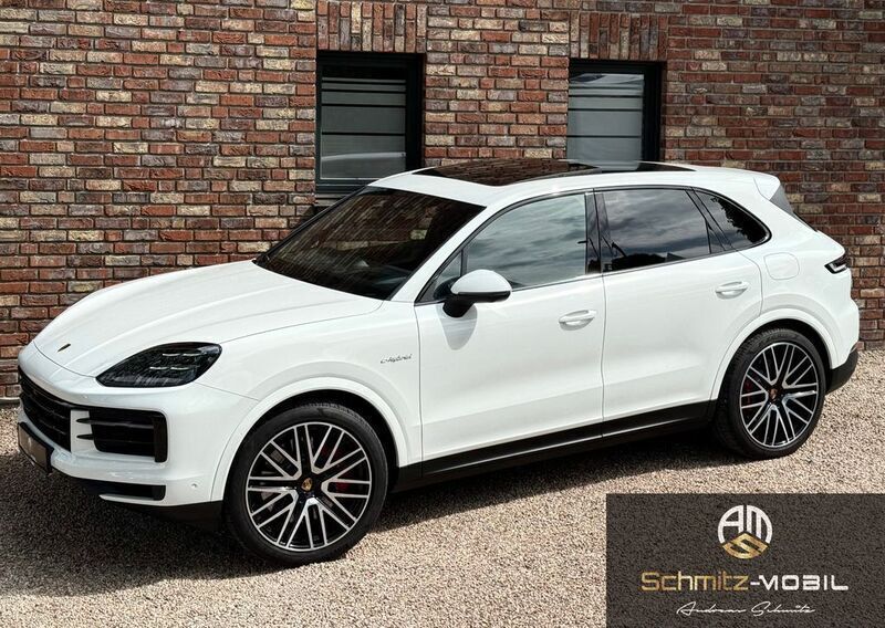 Weiß Gebraucht 2024 Porsche Cayenne S SUV | 122.850 € - Bild 1/4