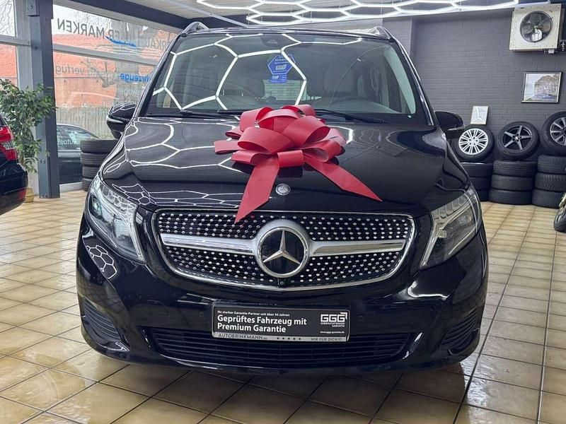 Gebraucht Mercedes V250 Edition 190 PS (139 kW) 2016 Obsidianschwarz Van / Kleinbus