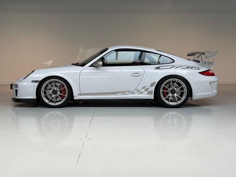 Weiß Gebraucht 2011 Porsche 911 GT3 RS Coupé | 214.940 € (Teuer) - Bild 1/4