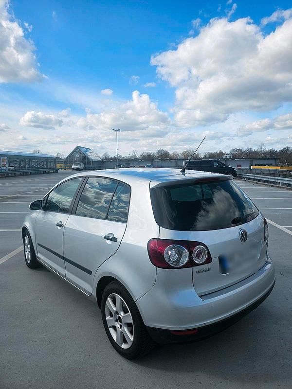 Gebraucht VW Golf IV 102 PS (75 kW) 2006 Silber Limousine