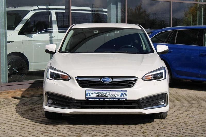 Gebraucht Subaru Impreza 114 PS (83 kW) 2022 Weiß Limousine