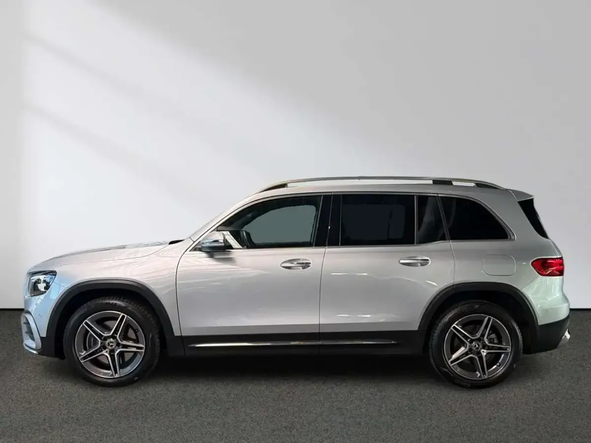 Gebraucht Mercedes GLB220 Premium 190 PS (139 kW) 2025 Hightechsilber SUV