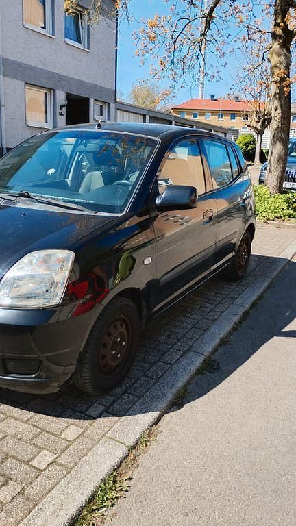 Second-hand Kia Picanto 88 CP (64 kW) 2006 Negru Hatchback
