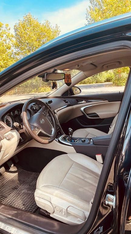 Gebraucht Opel Insignia Edition 220 PS (161 kW) 2009 Schwarz Kombi