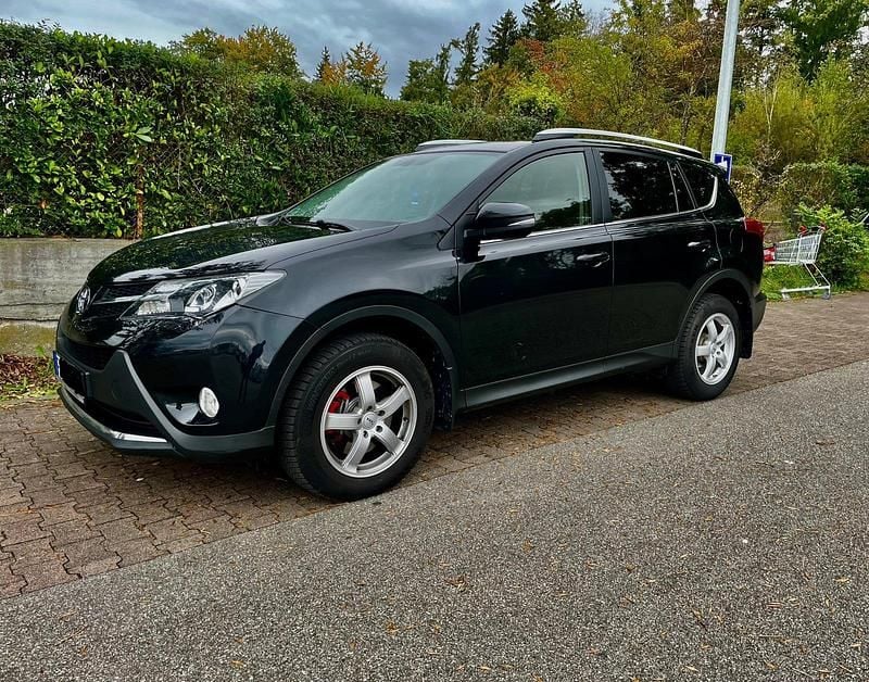 Schwarz Gebraucht 2014 Toyota RAV4 SUV | 13.500 € (Guter Preis) - Bild 1/4