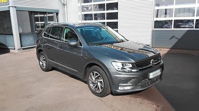Gebraucht VW Tiguan Sound 150 PS (110 kW) 2017 Grau SUV