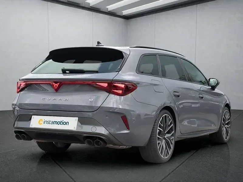 Gebraucht Cupra Leon 333 PS (244 kW) 2025 Grau Kombi