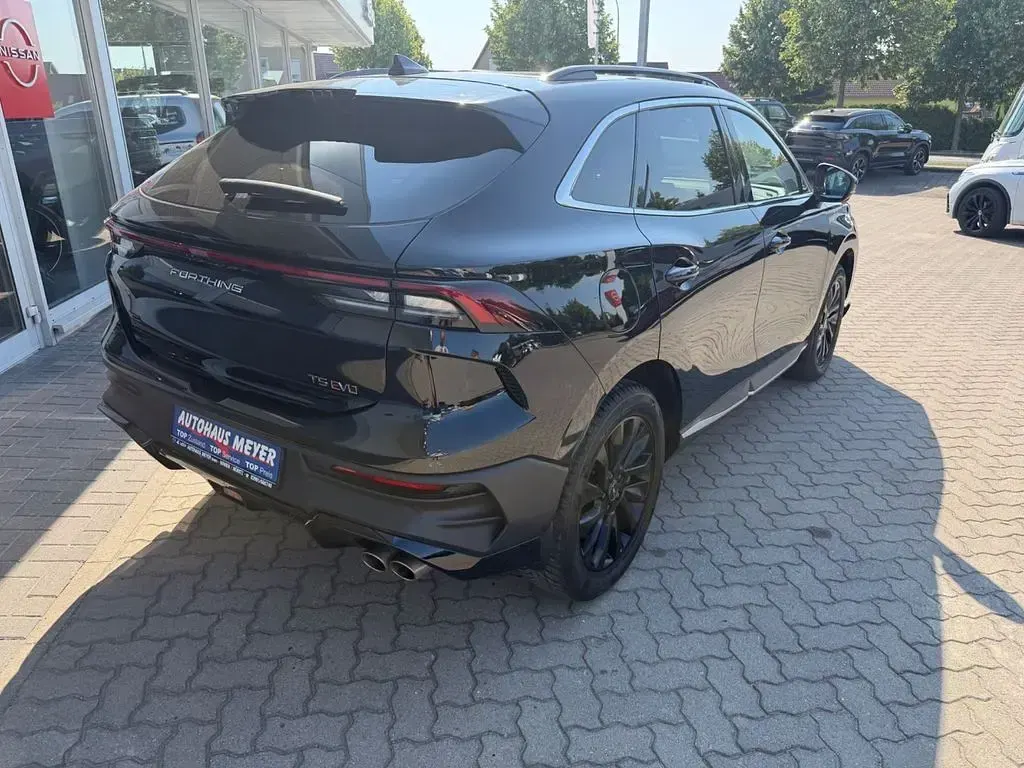Gebraucht DFSK Forthing 5 177 PS (130 kW) 2025 Schwarz SUV