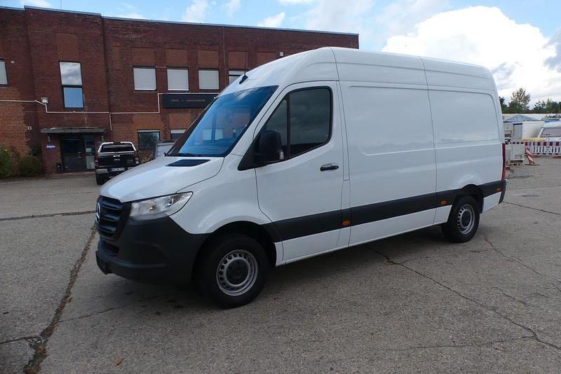 Arktikweiss Gebraucht 2021 Mercedes Sprinter Van | 28.950 € (Superpreis) - Bild 1/4