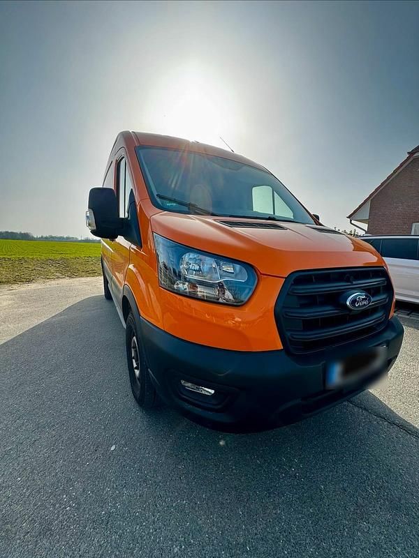 Gebraucht Ford Transit 170 PS (125 kW) 2022 Orange Van