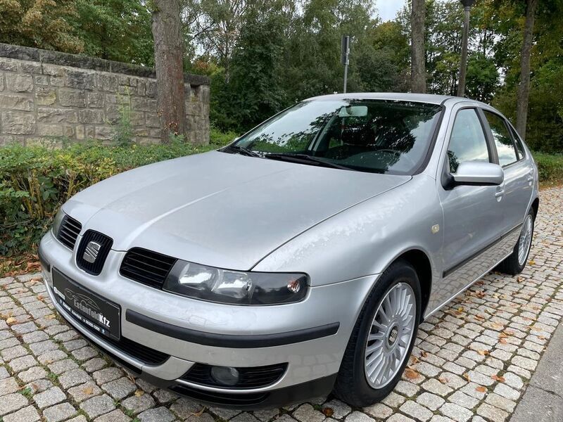 Silber Gebraucht 2001 Seat Leon Sport Limousine | 2.799 € (Fairer Preis) - Bild 1/4