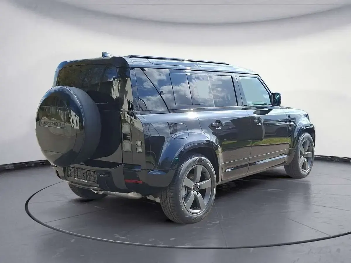 Neu Land Rover Defender Black Edition 252 PS (185 kW) 2026 Santorini black SUV