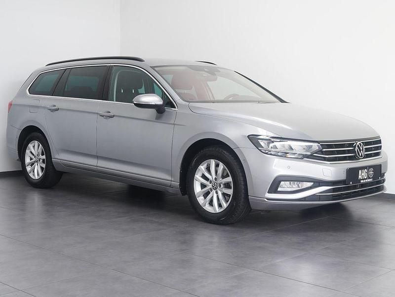 Gebraucht VW Passat Business 150 PS (110 kW) 2021 Pyrit silber Kombi