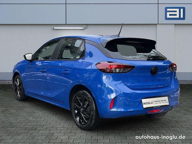 Gebraucht Opel Corsa 101 PS (74 kW) 2025 Lackierung voltaic blue met/ty Kleinwagen