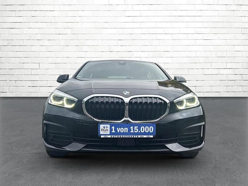 Gebraucht BMW 116 116 PS (85 kW) 2020 Schwarz metallic Kleinwagen