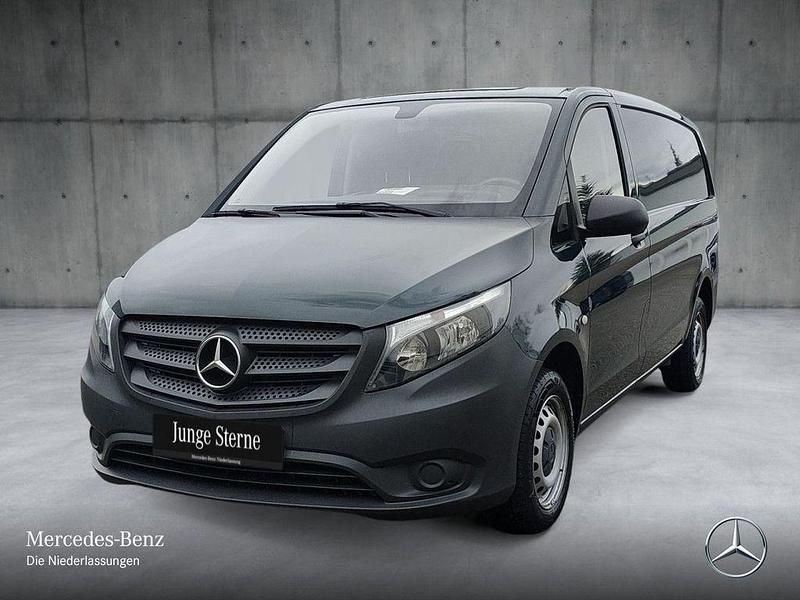 Second-hand Mercedes Vito 136 CP (100 kW) 2019 Verde Van