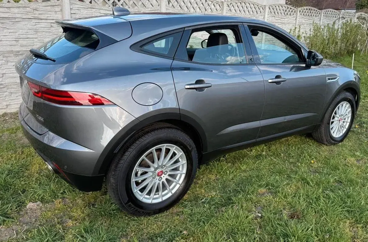 Usata Jaguar E-Pace 150 CV (110 kW) 2019 Grigio SUV
