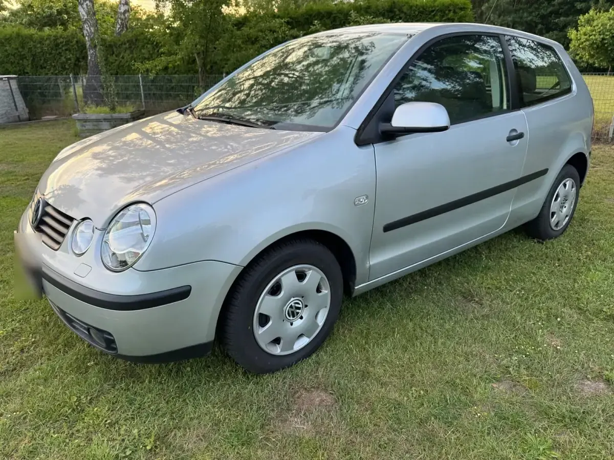 Gebraucht VW Polo 64 PS (47 kW) 2003 Silber Kleinwagen