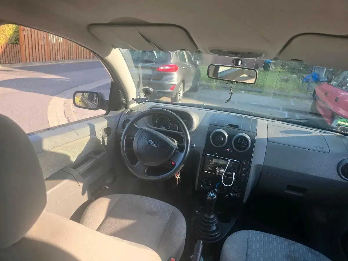 Gebraucht Ford Fusion 80 PS (58 kW) 2004 Schwarz Kleinwagen