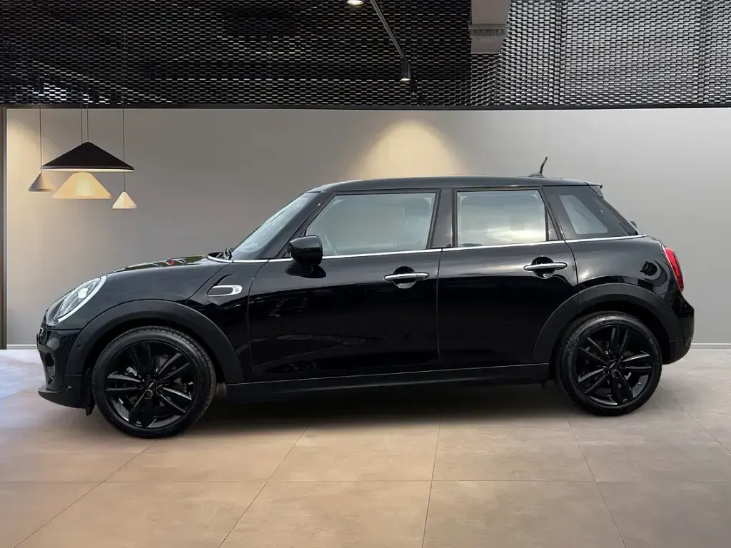 Gebraucht Mini Cooper Chili 136 PS (100 kW) 2021 Schwarz Kleinwagen
