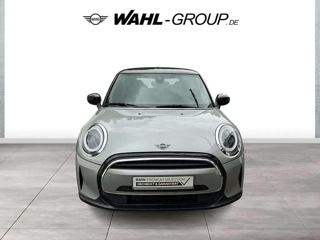 Gebraucht Mini Cooper Classic 136 PS (100 kW) 2024 Grau Kleinwagen