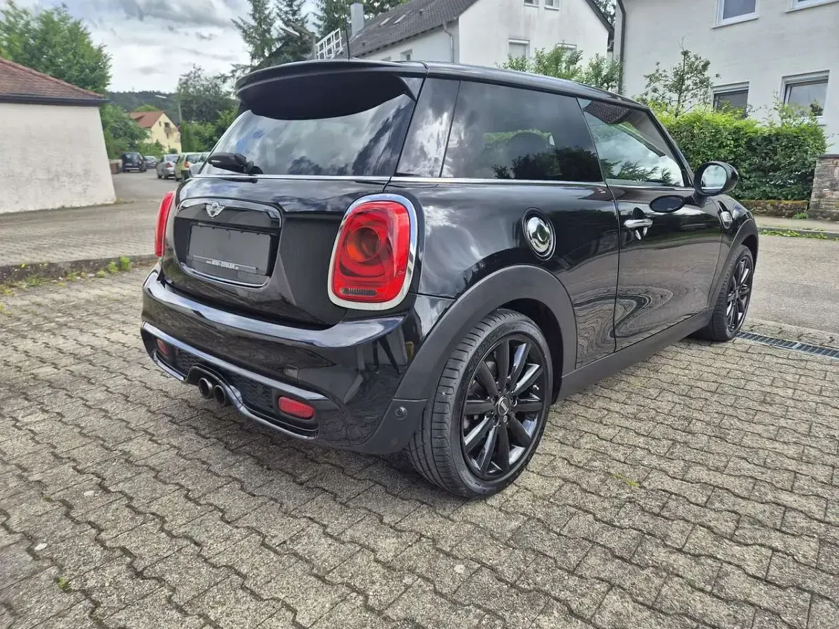 Gebraucht Mini Cooper S 192 PS (141 kW) 2015 Schwarz Kleinwagen