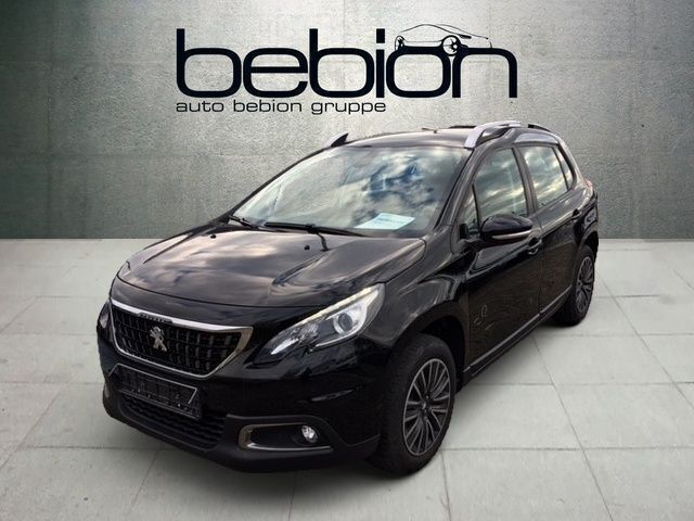 Lackierung schwarz perla nera/ Gebraucht 2024 Peugeot 308 Allure Limousine | 29.990 € (Etwas zu teuer) - Bild 1/4