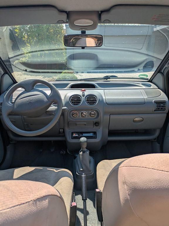 Używany Renault Twingo 58 KM (42 kW) 2003 Czarny Hatchback