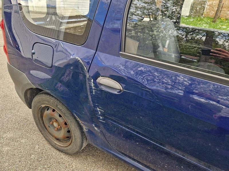 Gebraucht Dacia Logan MCV 75 PS (55 kW) 2009 Blau Kombi