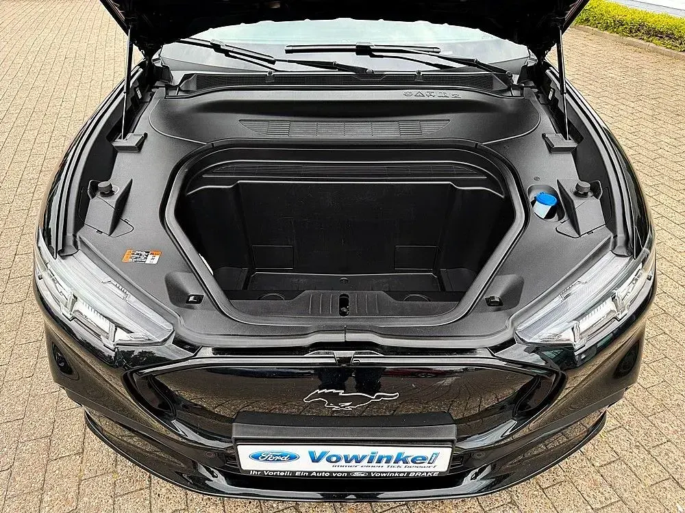 Gebraucht Ford Mustang Mach-E Basis 197 kW (269 PS) 2022 Schwarz SUV
