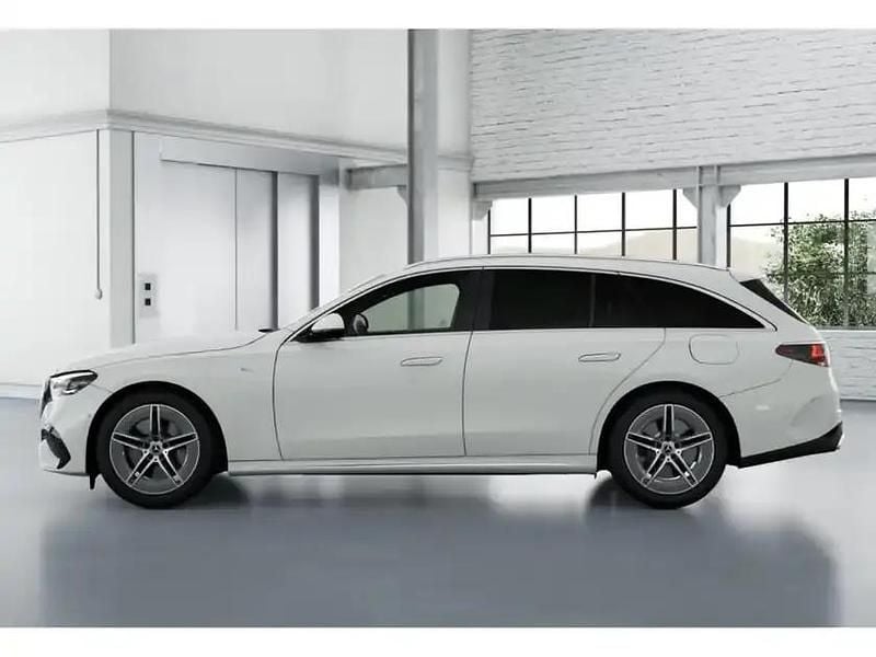 Gebraucht Mercedes E300 AMG 197 PS (144 kW) 2025 Weiss polarweiß Kombi