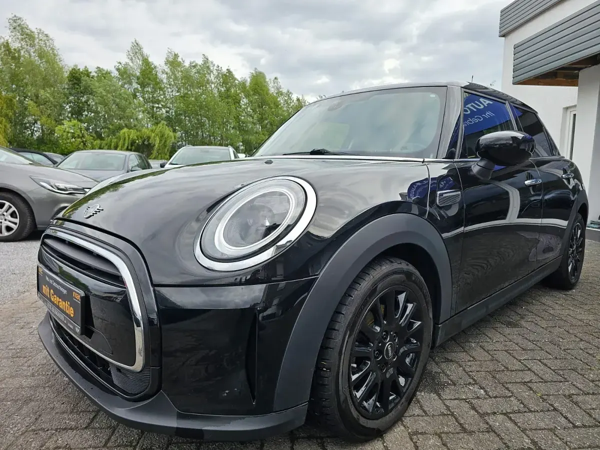 Gebraucht Mini ONE Classic 102 PS (75 kW) 2021 Schwarz Kleinwagen