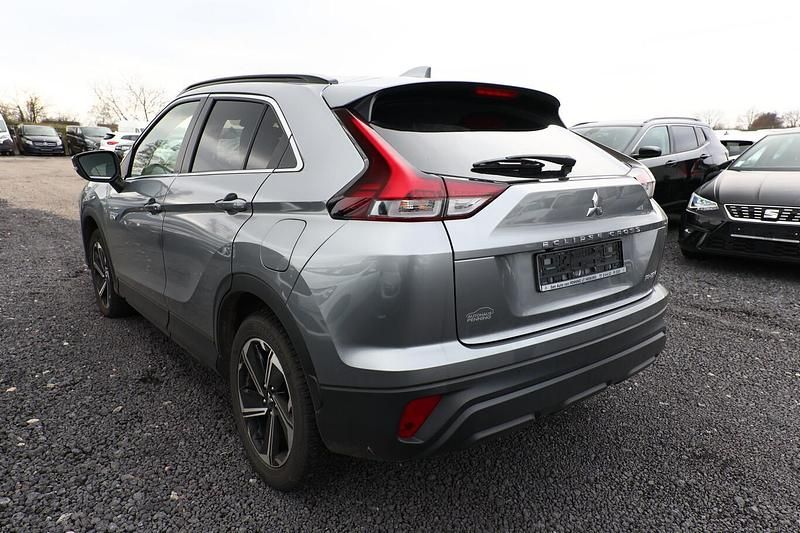 Gebraucht Mitsubishi Eclipse Cross 188 PS (138 kW) 2022 Titanium grey / mercury gray met SUV