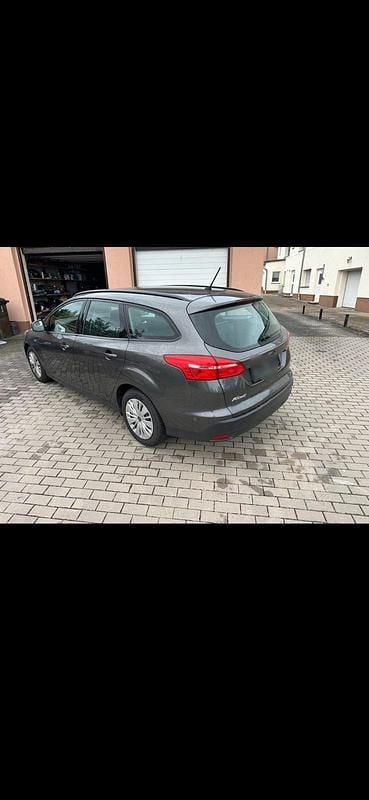 Second-hand Ford Focus 150 CP (110 kW) 2015 Gri Break
