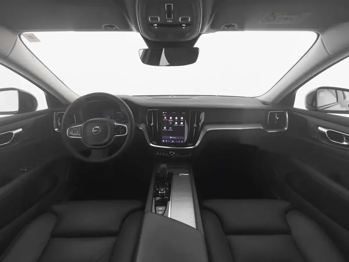 Gebraucht Volvo V60 CC Plus 197 PS (144 kW) 2023 Grau Kombi