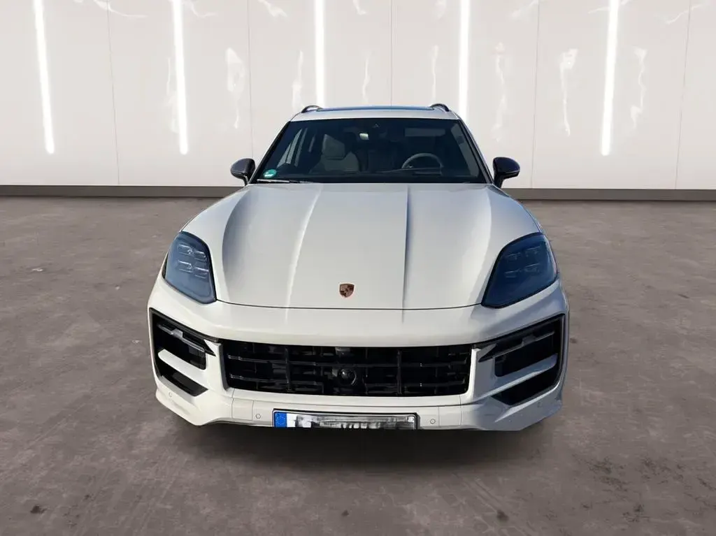 Usata Porsche Cayenne GTS 500 CV (367 kW) 2025 Grigio SUV