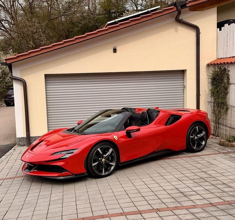 Gebraucht Ferrari SF90 2025 Rot Cabrio