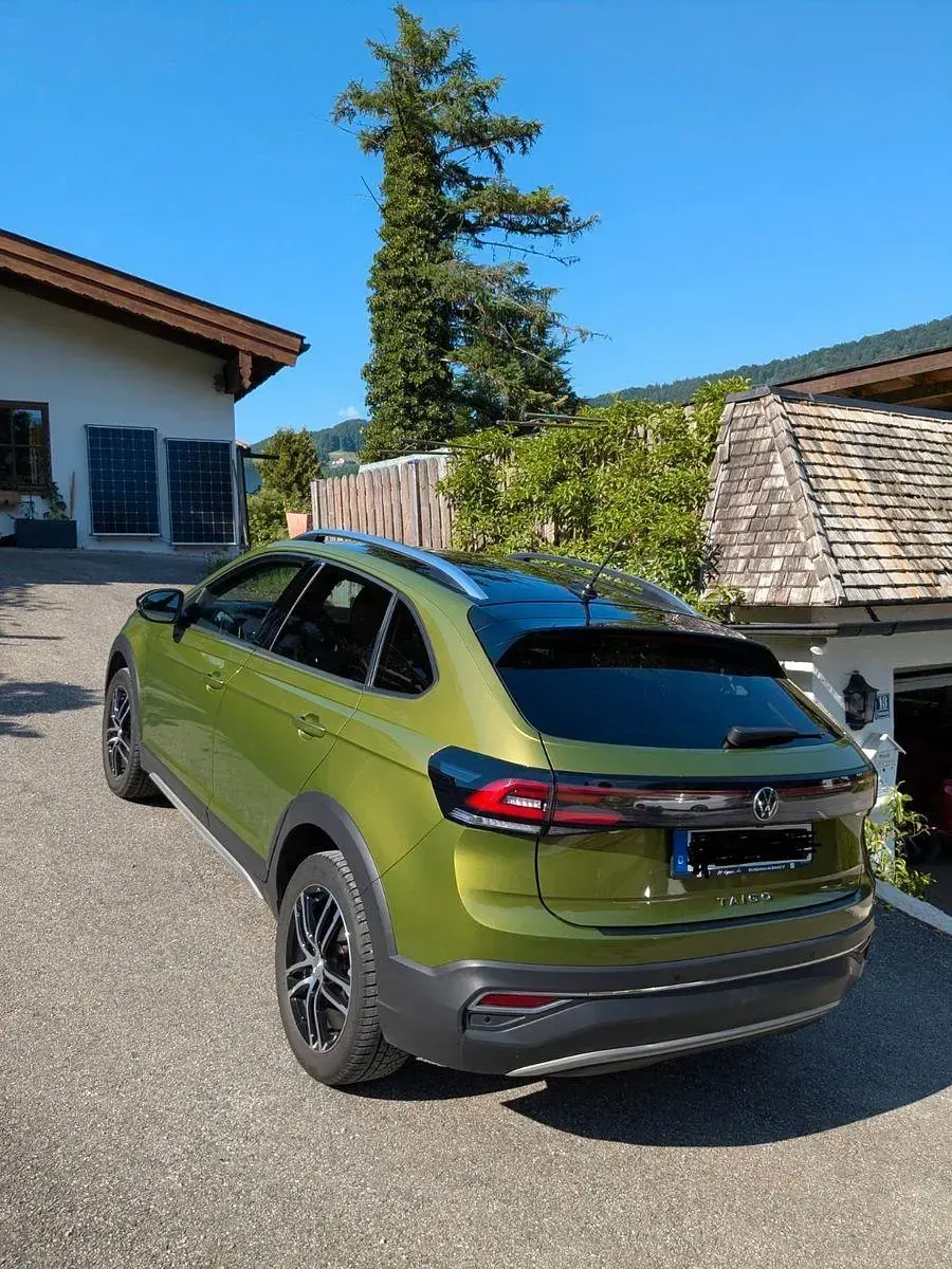 Używany VW Taigo Style 110 KM (80 kW) 2022 Zielony SUV