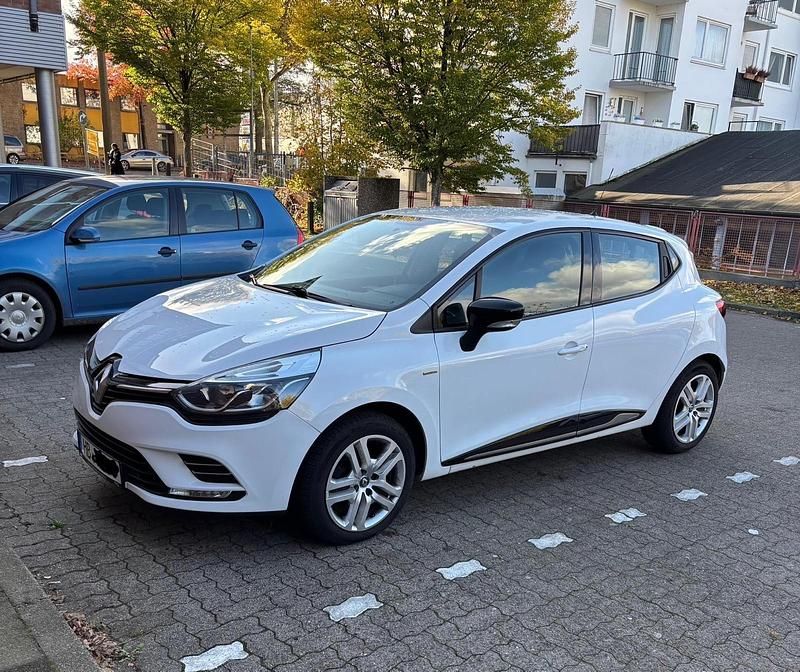 Weiß Gebraucht 2018 Renault Clio IV LIMITED Kleinwagen | 6.500 € (Fairer Preis) - Bild 1/4