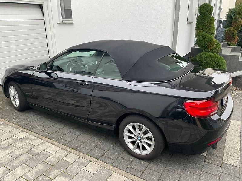Schwarz Gebraucht 2019 BMW 218 Sport Line Cabrio | 20.900 € (Fairer Preis) - Bild 1/4