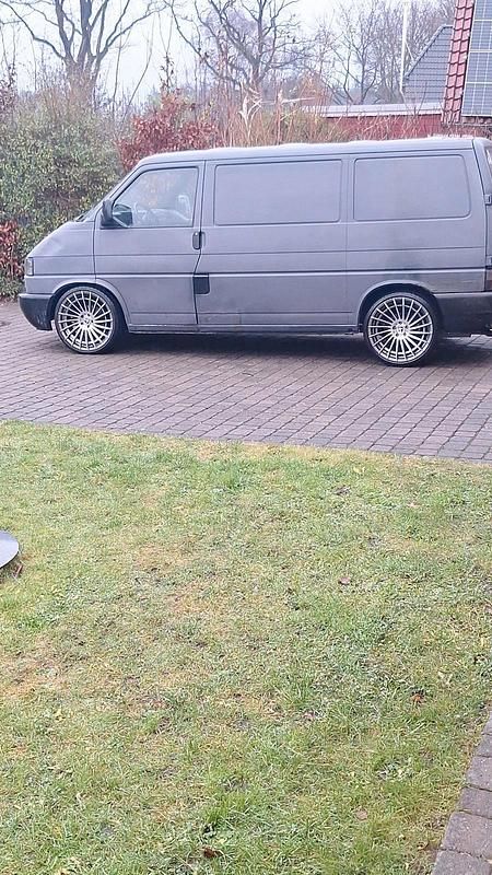 Grau Gebraucht 2002 VW Transporter Van | 3.400 € - Bild 1/4