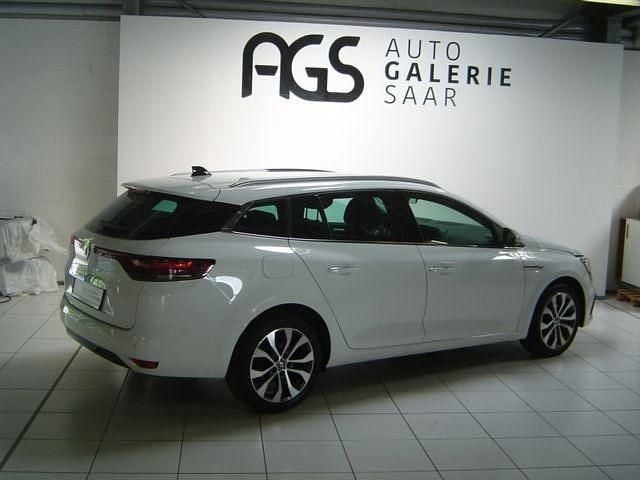 Weiß Gebraucht 2024 Renault Mégane IV Techno Limousine | 20.999 € (Fairer Preis) - Bild 1/4