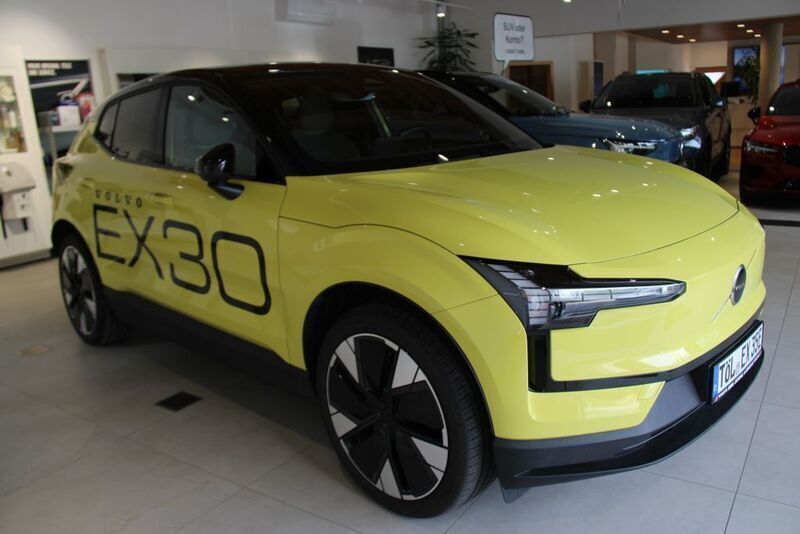 Gelb Gebraucht 2024 Volvo EX30 Plus SUV | 33.990 € (Fairer Preis) - Bild 1/4