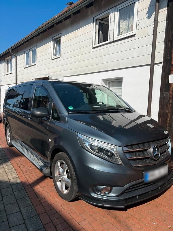 Gebraucht Mercedes Vito 190 PS (139 kW) 2016 Grau Van