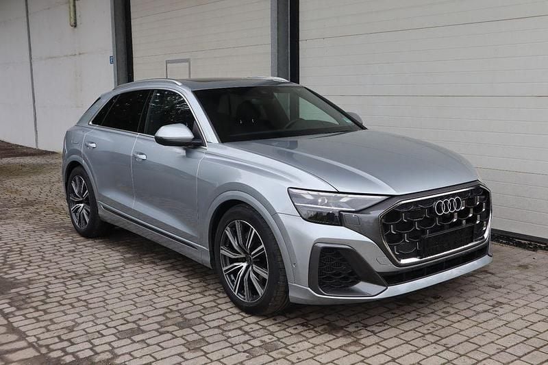 Silber Gebraucht 2025 Audi Q8 S-Line SUV | 74.500 € (Superpreis) - Bild 1/4